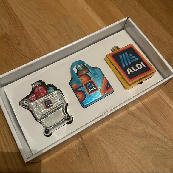 2024 Aldi Merry Moments Glass Christmas Ornament Set of 3 NIB - Picture 2 of 7